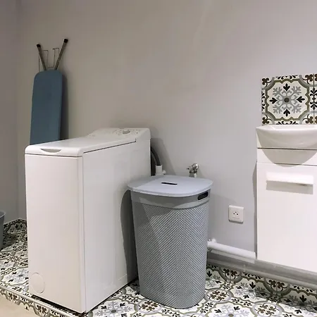 Charmant Studio A Germain En Laye 27 M² Proche Rer A